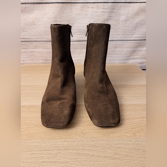 Vince Brown Suede Ankle Boots - Picture 5 of 10